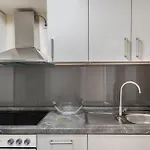 Aldars Urban Trio Suite No. 2 Διαμέρισμα